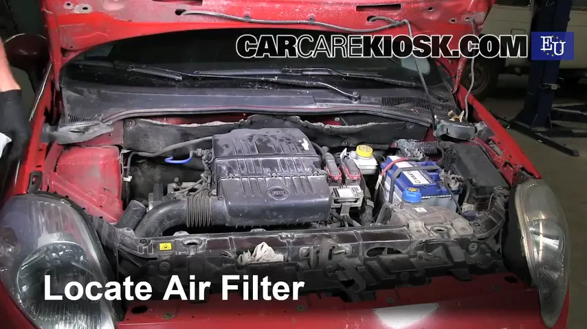 2007 Fiat Grande Punto Active 1.2L 4 Cyl. Filtre à air (moteur) Changement